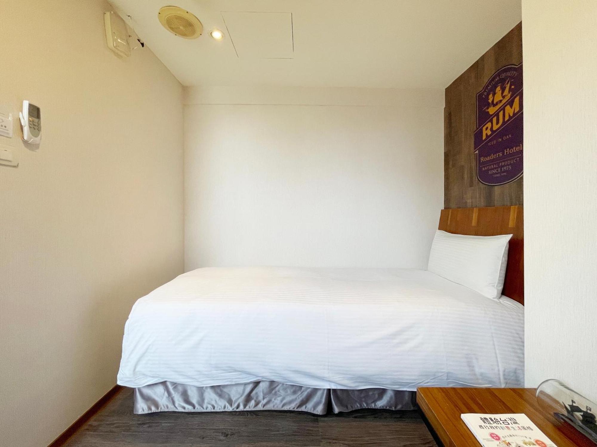Roaders Hotel Hualien Dongda Chambre photo