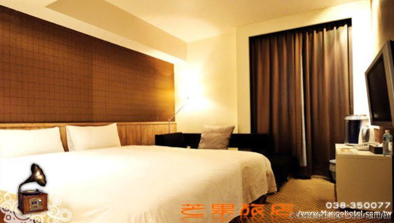 Roaders Hotel Hualien Dongda Extérieur photo